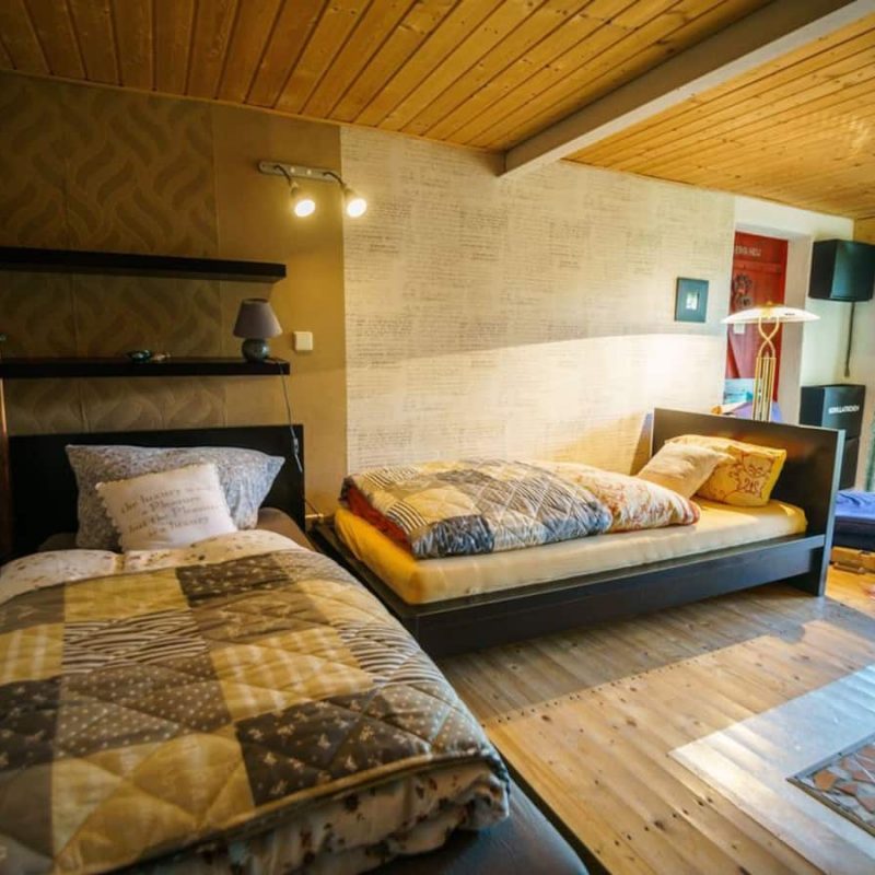 Kaminzimmer – Wohnbereich mit zusätzlichen Schlafgelegenheiten.