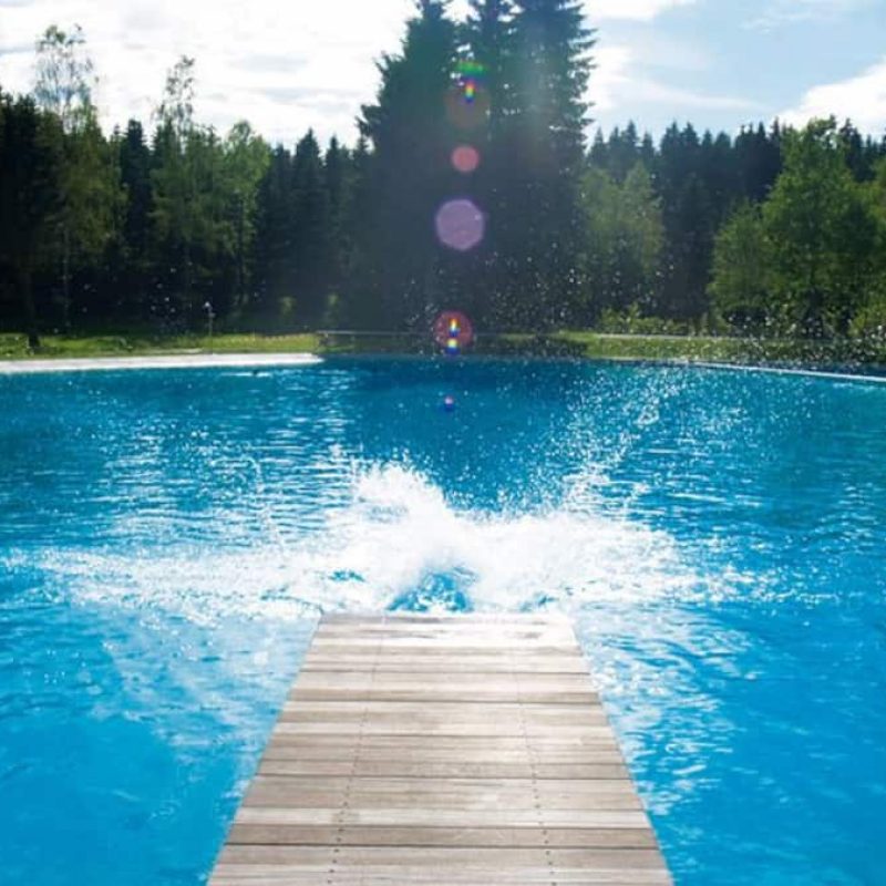Sprung ins kühle Nass – Rätzteich.