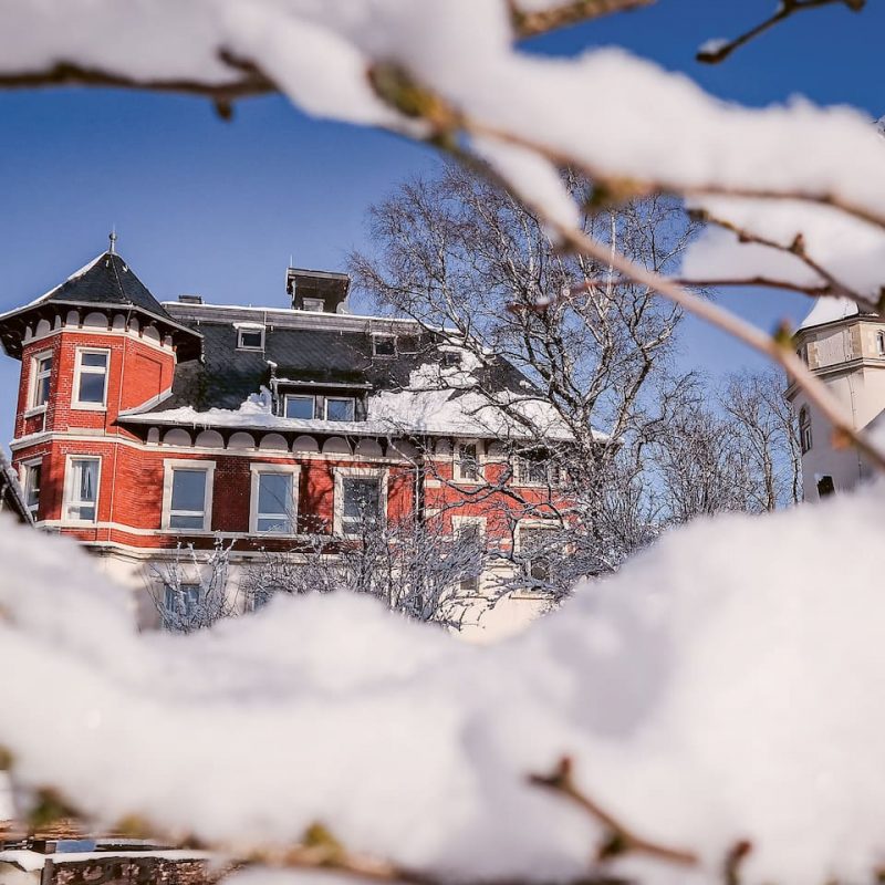 Im Winter ist die Villa einfach nur ein Traum.