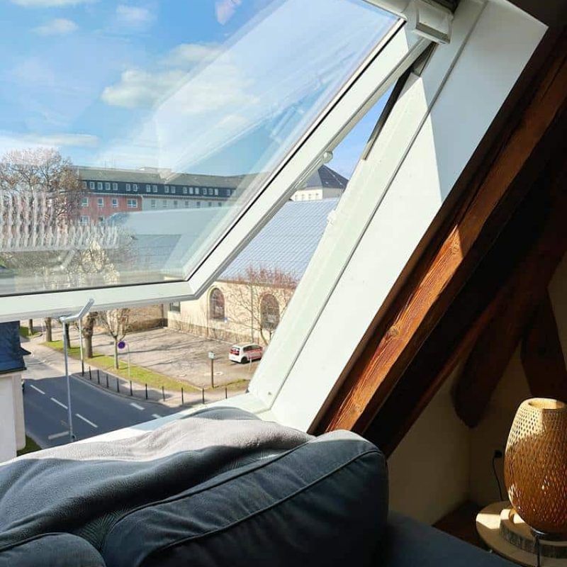 traumurlaub-loft-familientreffen-modernes-bad-dusche-badewanne-ferien-erzgebirge