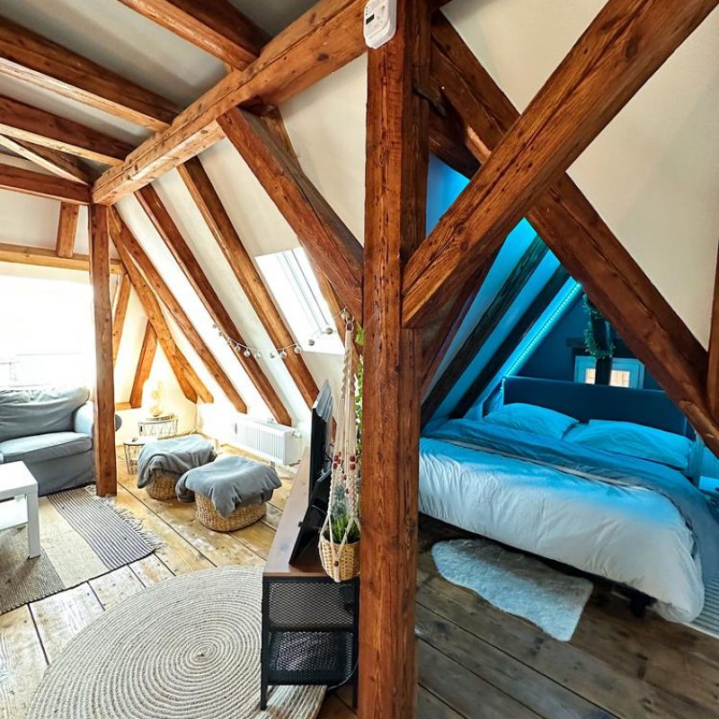 traumurlaub-loft-modernes-bad-dusche-badewanne-ferien-erzgebirge